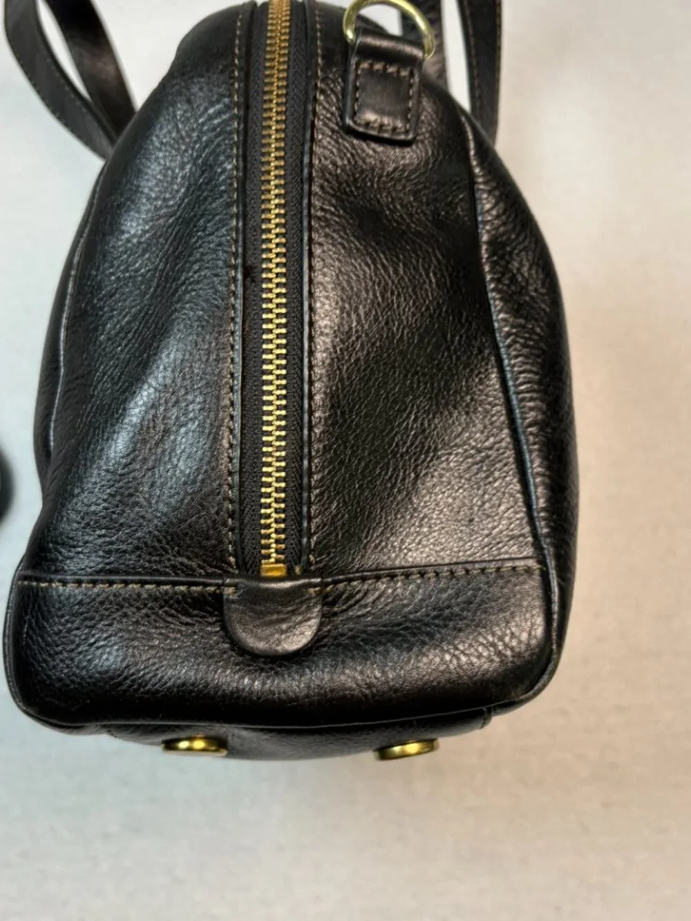 Vintage Fossil Sydney Satchel Black Leather Crossbody Quiet Luxury Preppy Chic